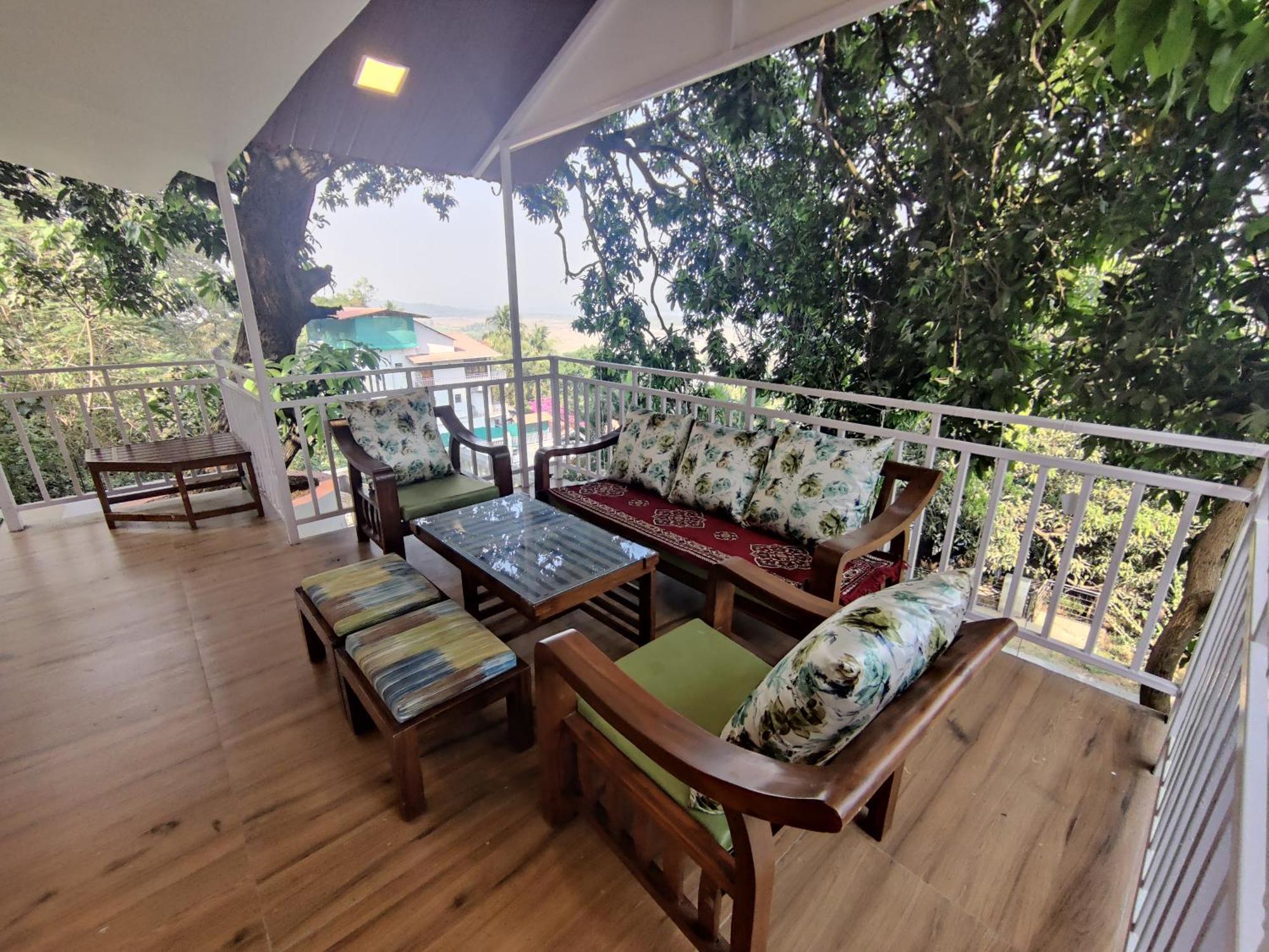 Whitehouse Homestay By Oxystays Hospitality Алібаґ Екстер'єр фото