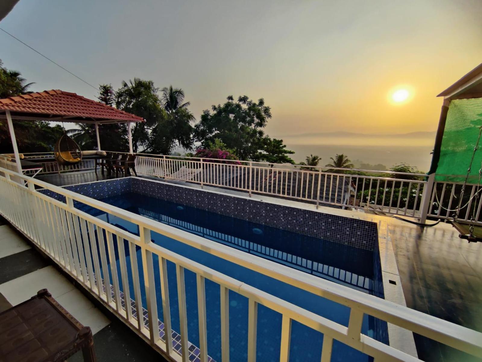 Whitehouse Homestay By Oxystays Hospitality Алібаґ Екстер'єр фото