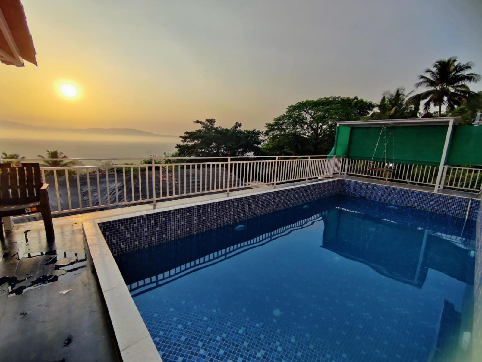 Whitehouse Homestay By Oxystays Hospitality Алібаґ Екстер'єр фото