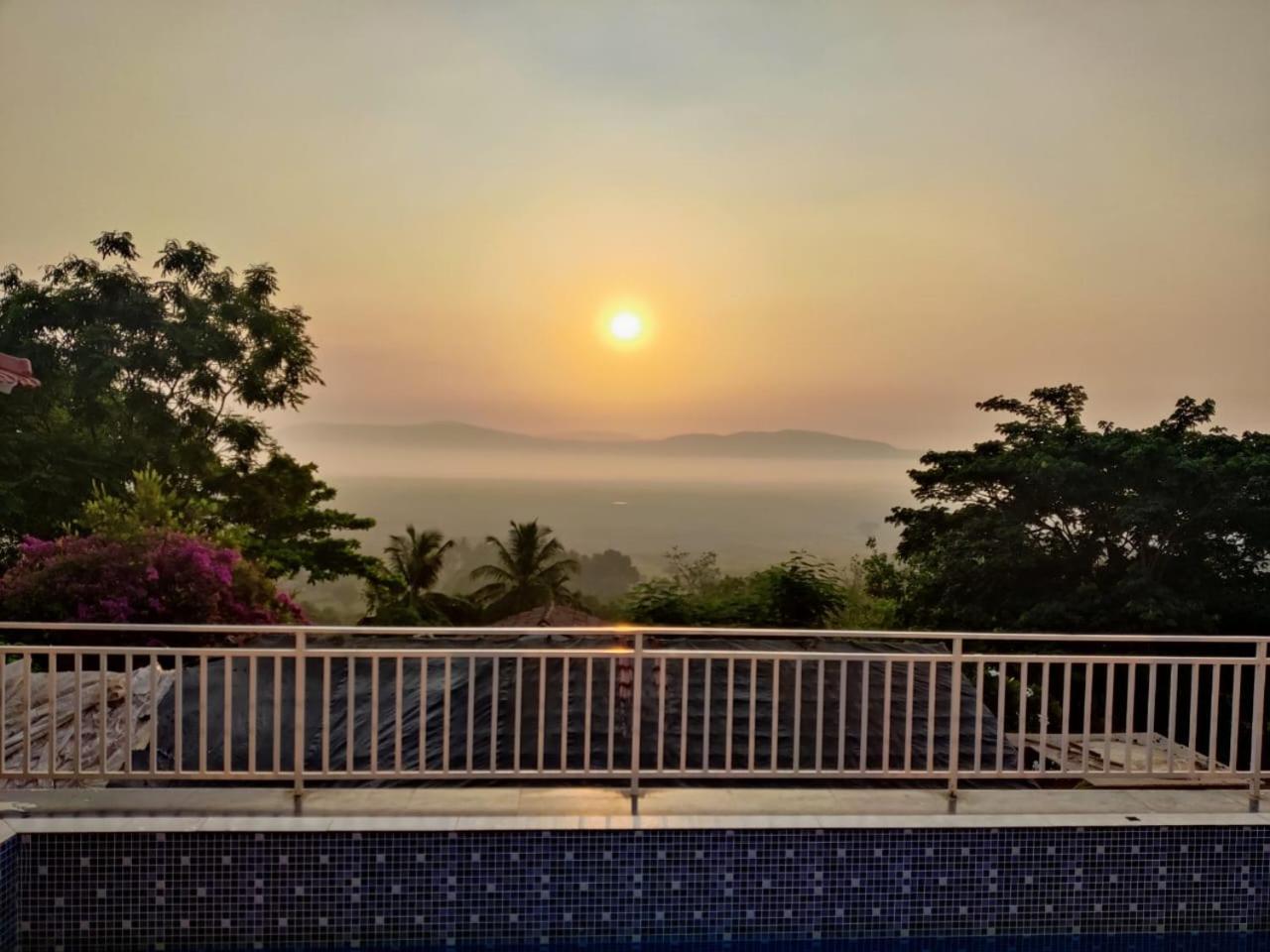 Whitehouse Homestay By Oxystays Hospitality Алібаґ Екстер'єр фото