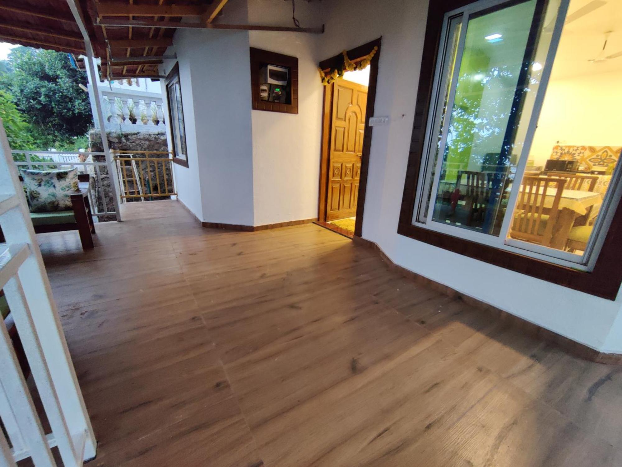 Whitehouse Homestay By Oxystays Hospitality Алібаґ Номер фото